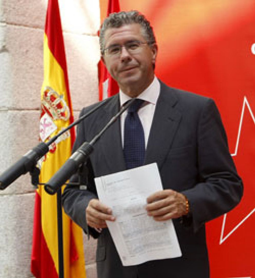 Foto: Granados espera que el Gobierno "no nacionalice Caja Madrid y la venda a algún amigo"
