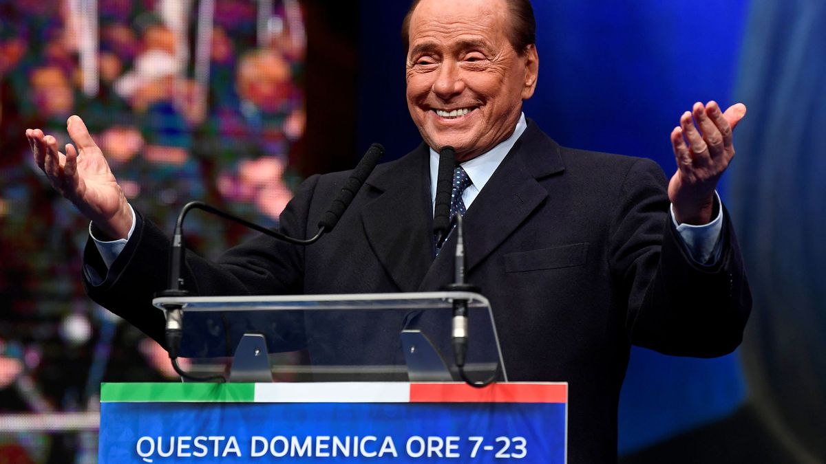 Silvio Berlusconi, hospitalizado por un inicio de neumonía bilateral por el coronavirus