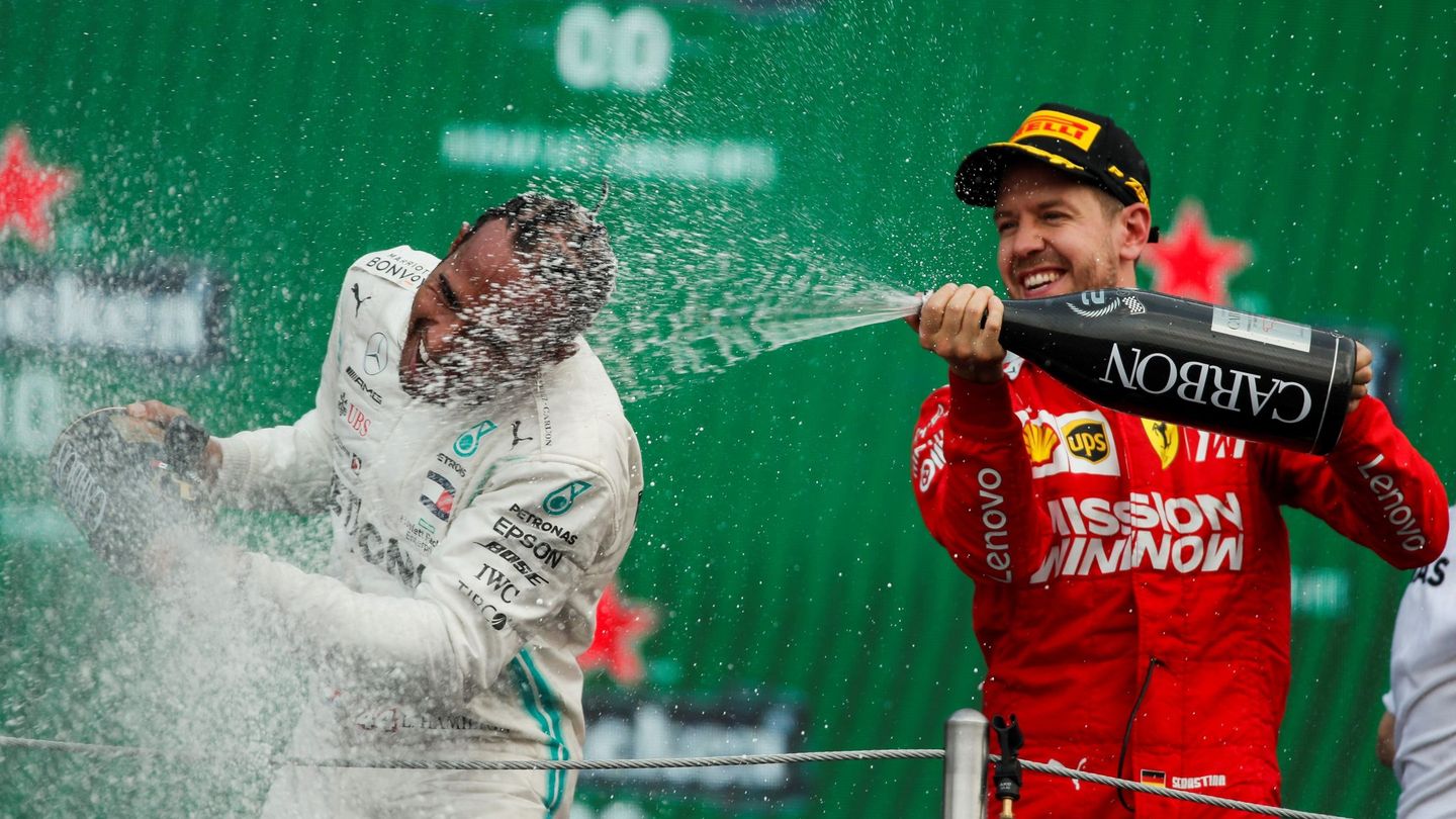 A pesar del resultado Vettel acabó contento con su segundo puesto. (EFE)