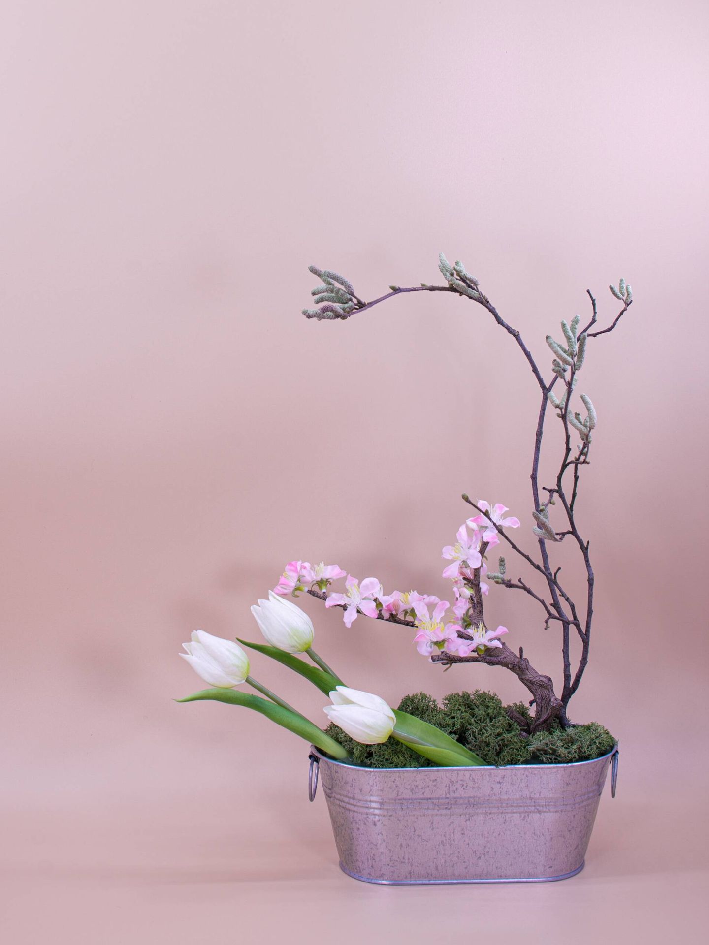 Ikebana, el arte japonés de las flores para meditar y ser feliz. (W.S. Coda para Unsplash)