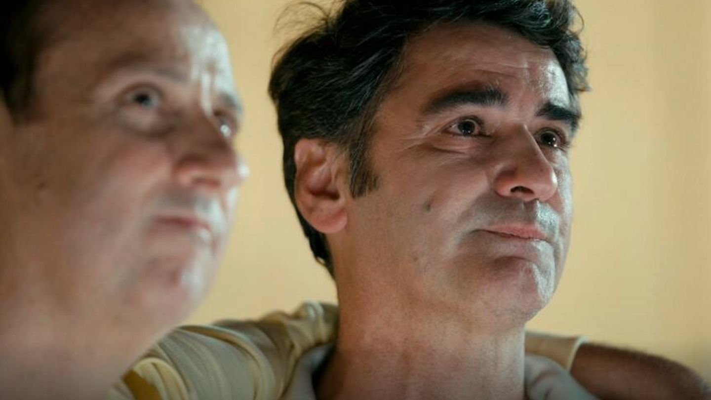 Fotograma de 'El camino a casa' con Jesús Janeiro. (Atresmedia Televisión)
