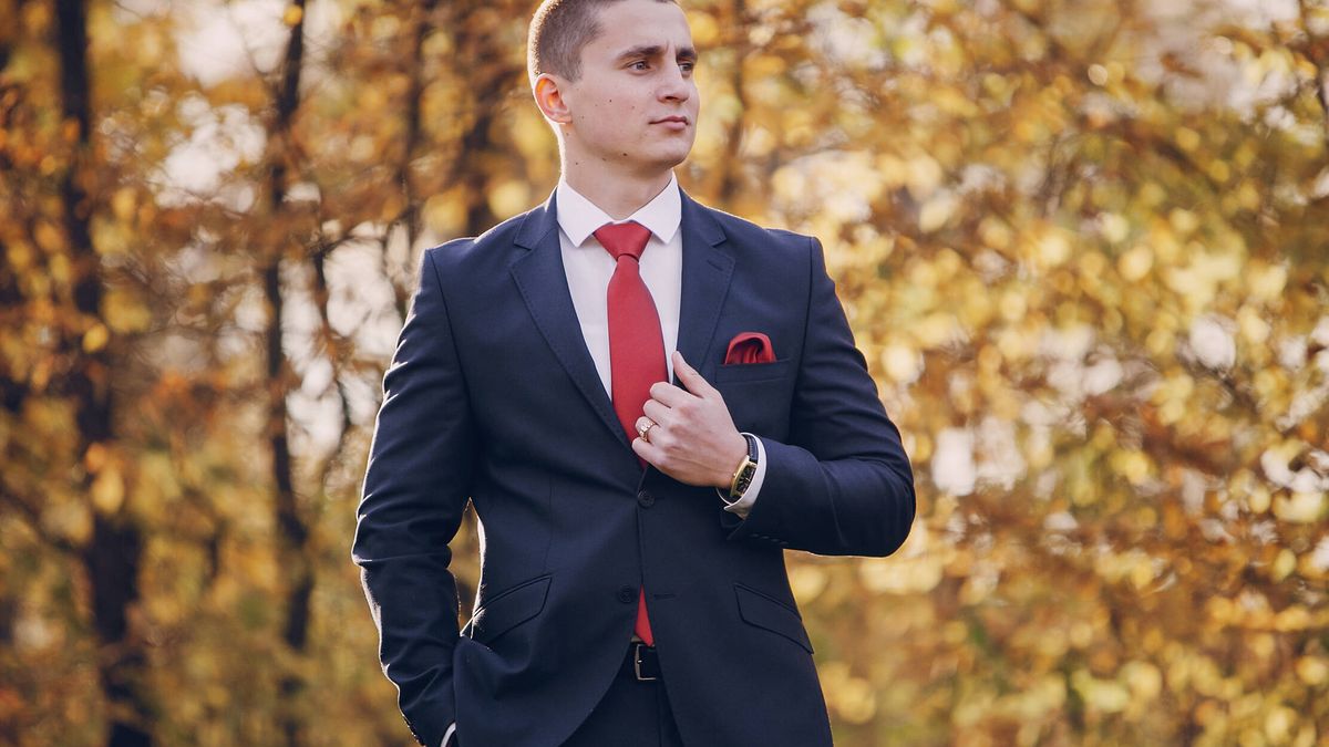 El conjunto de pañuelo y corbata que te va a solucionar ferias, bodas y comuniones