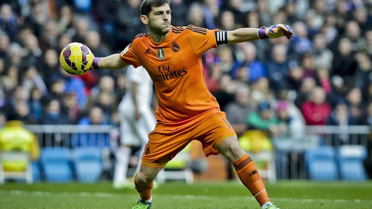 Iker Casillas ya es nuevo jugador del Oporto
