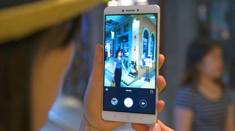 Probamos el Xiaomi Mi Max, un 'smartphone' gigantesco difícil de batir