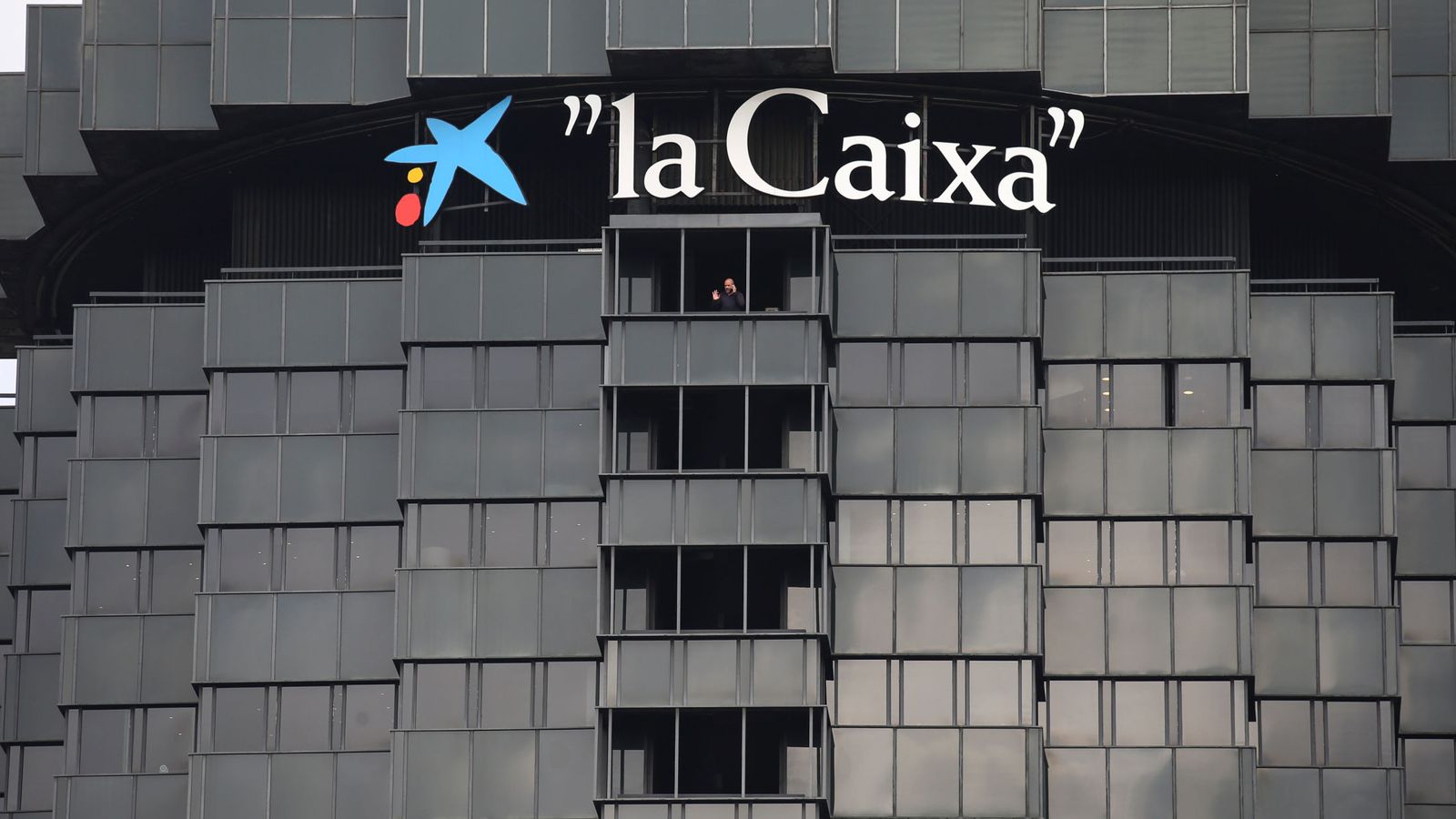 Foto: Edificio de La Caixa en Barcelona. (Reuters)