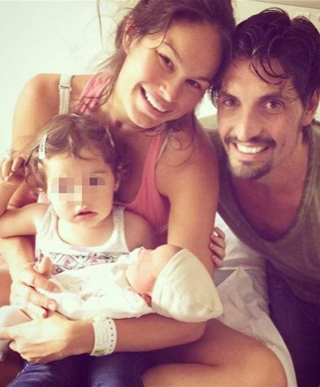 Foto: Mireia Canalda y Felipe López junto a sus dos hijos, Inés y Nuno (Instagram)