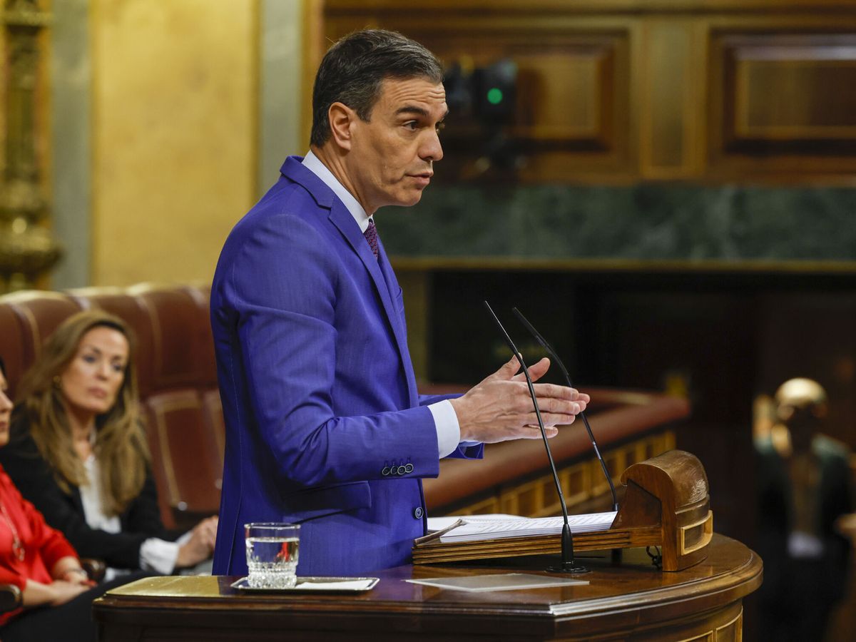 Foto: El presidente del Gobierno, Pedro Sánchez, interviene en el debate de la moción de censura de Vox. (EFE/J. J. Guillén)