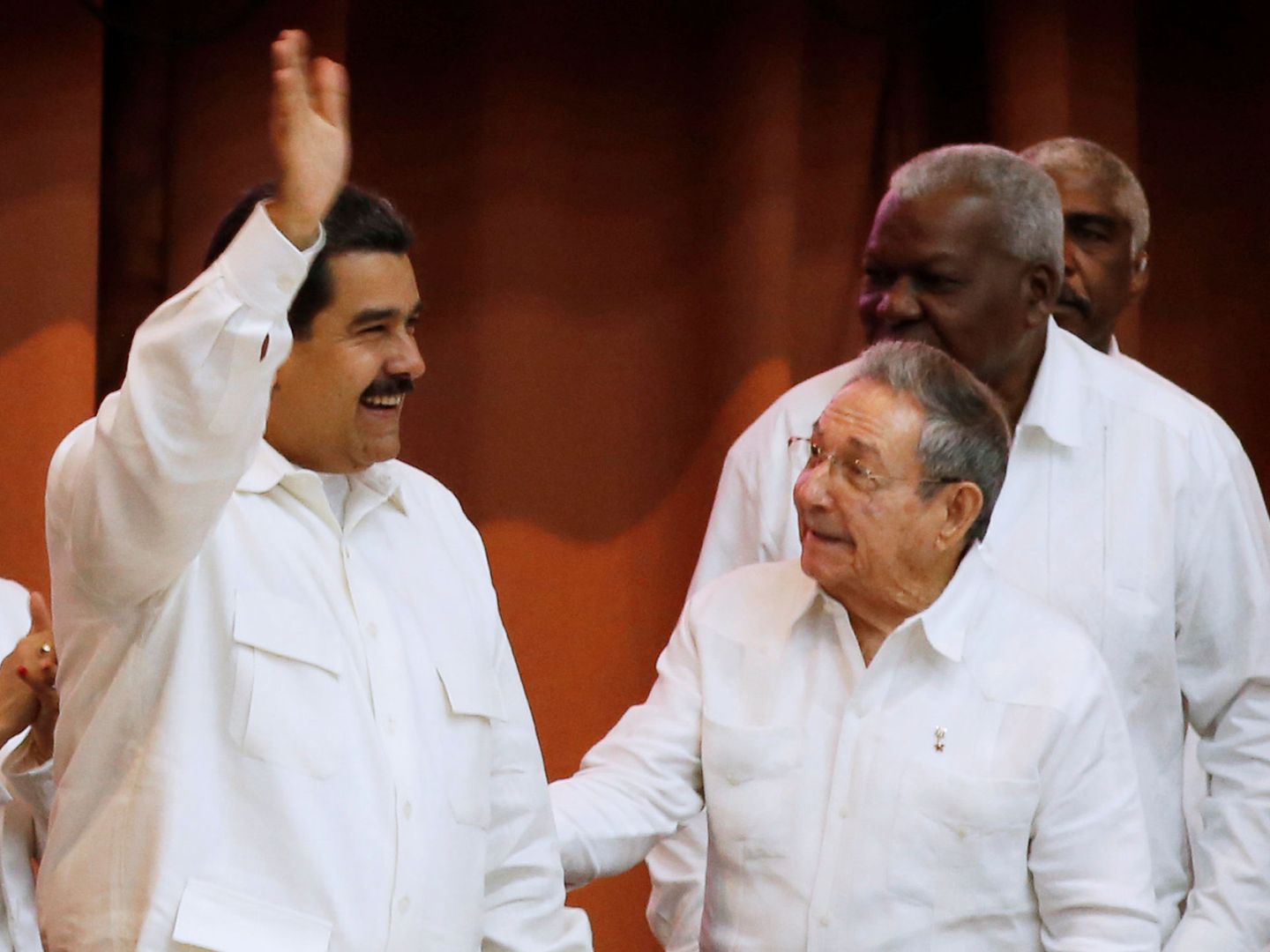 Maduro y Raúl Castro durante una conferencia del ALBA en La Habana, en abril de 2017. (Reuters)