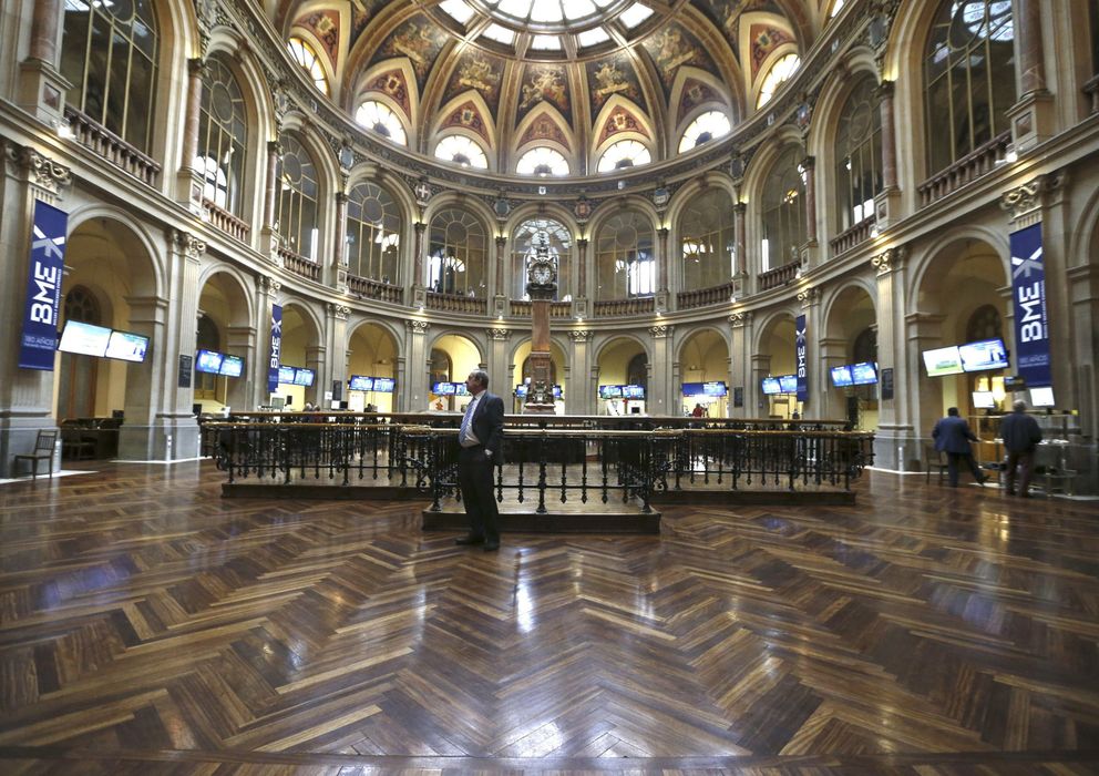 Foto: Imagen del interior de la Bolsa de Madrid 