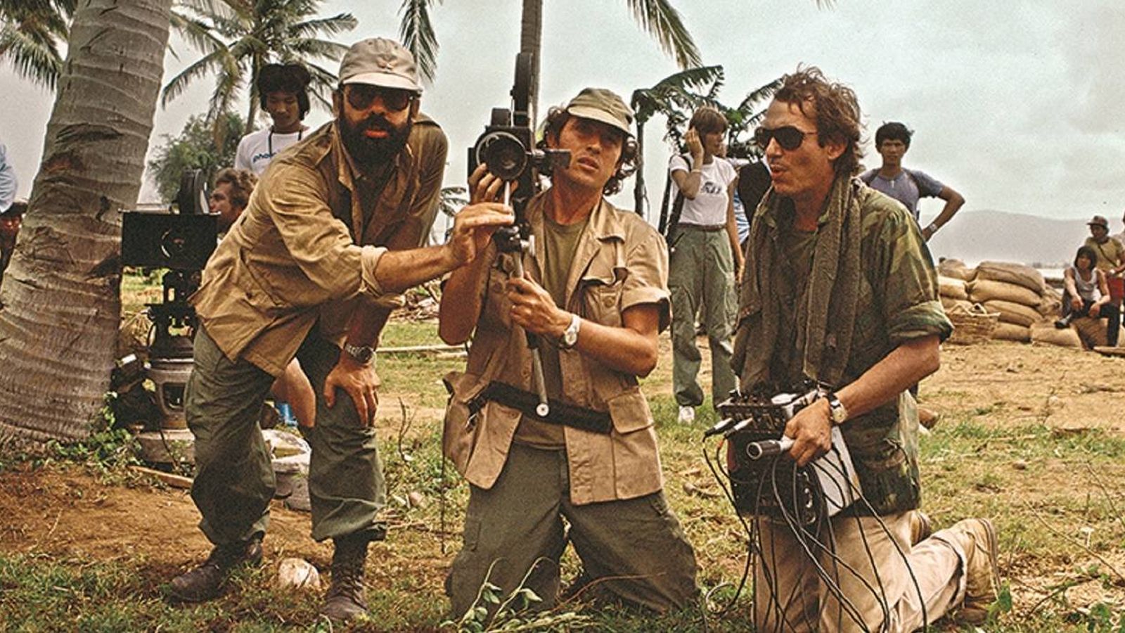 Coppola, Storaro y el diseñador de producción de 'Apocalypse Now', uno de los rodajes más complicados de la historia. (1979)