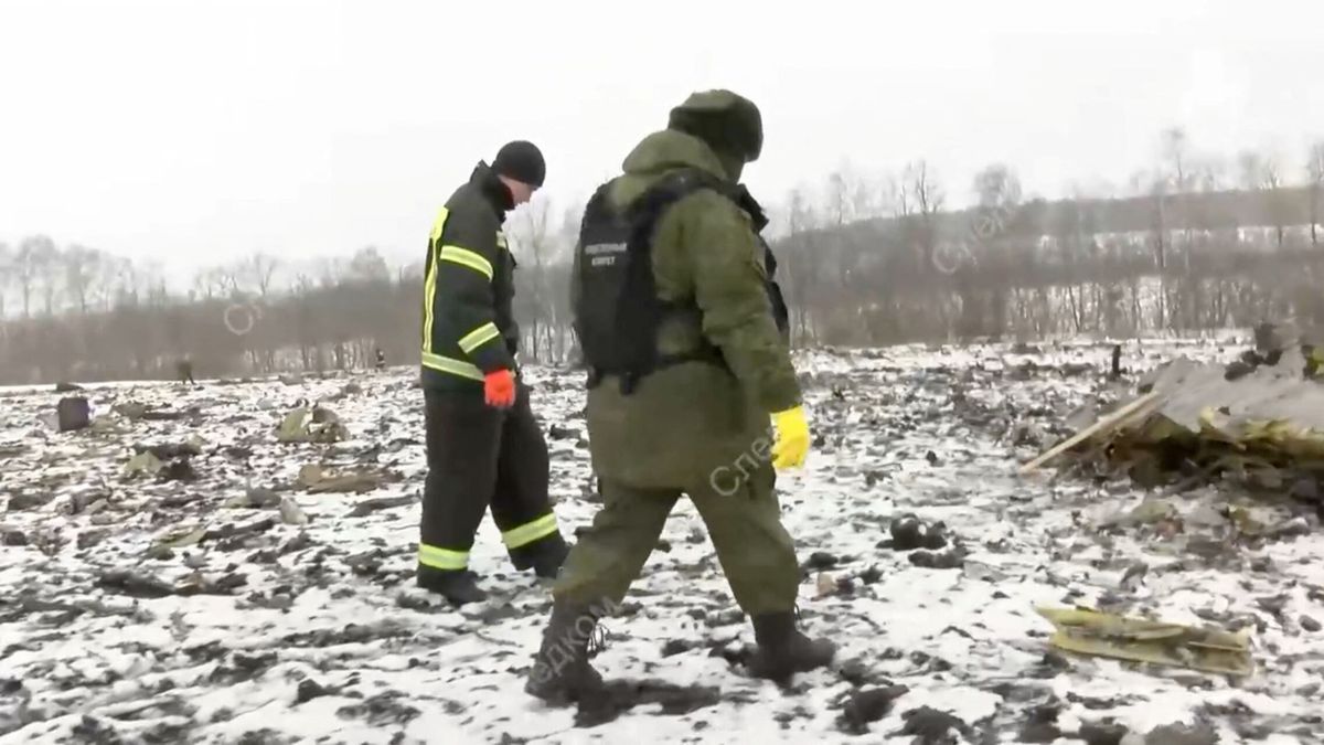 Se estrella un avión de transporte militar con quince personas a bordo en el centro de Rusia