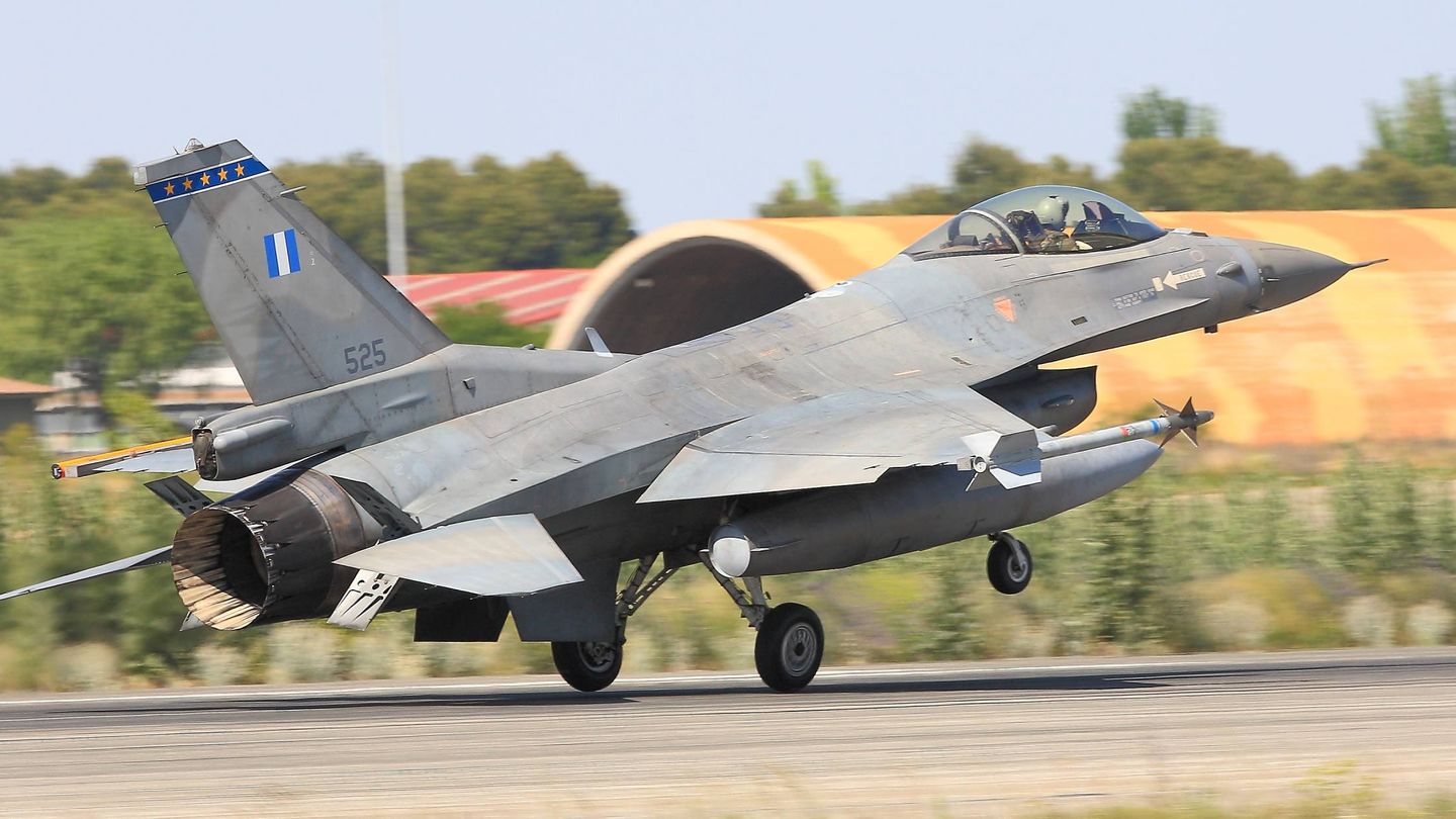 F-16 C de la Aviacio?n Militar Griega (Juanjo Ferna?ndez)