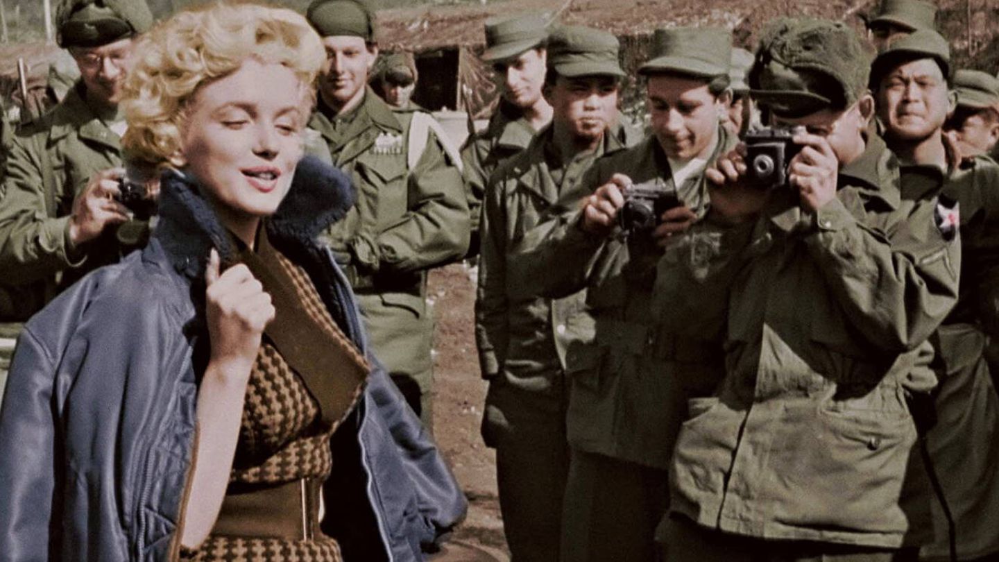 Marilyn Monroe visita a las tropas americanas en Corea. (RTVE)