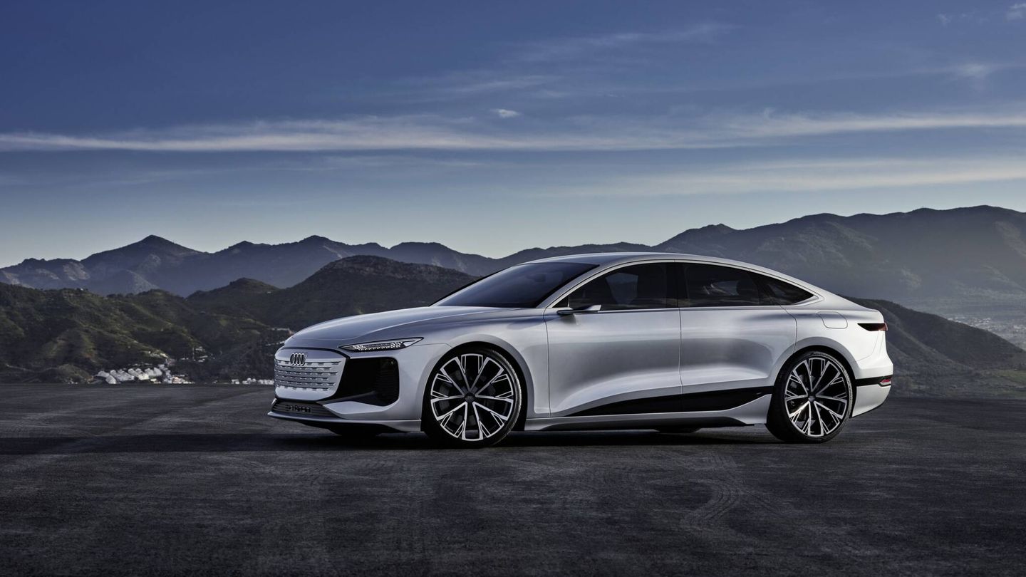 El Audi A6 e-tron, cien por cien eléctrico, llegará en 2023 y será el segundo modelo de la marca dotado de la plataforma PPE, desarrollada en colaboración con Porsche.