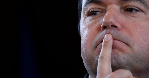 Foto: Piketty, el pasado 10 de marzo, durante una rueda de prensa de Benoit Hamon. (Reuters)
