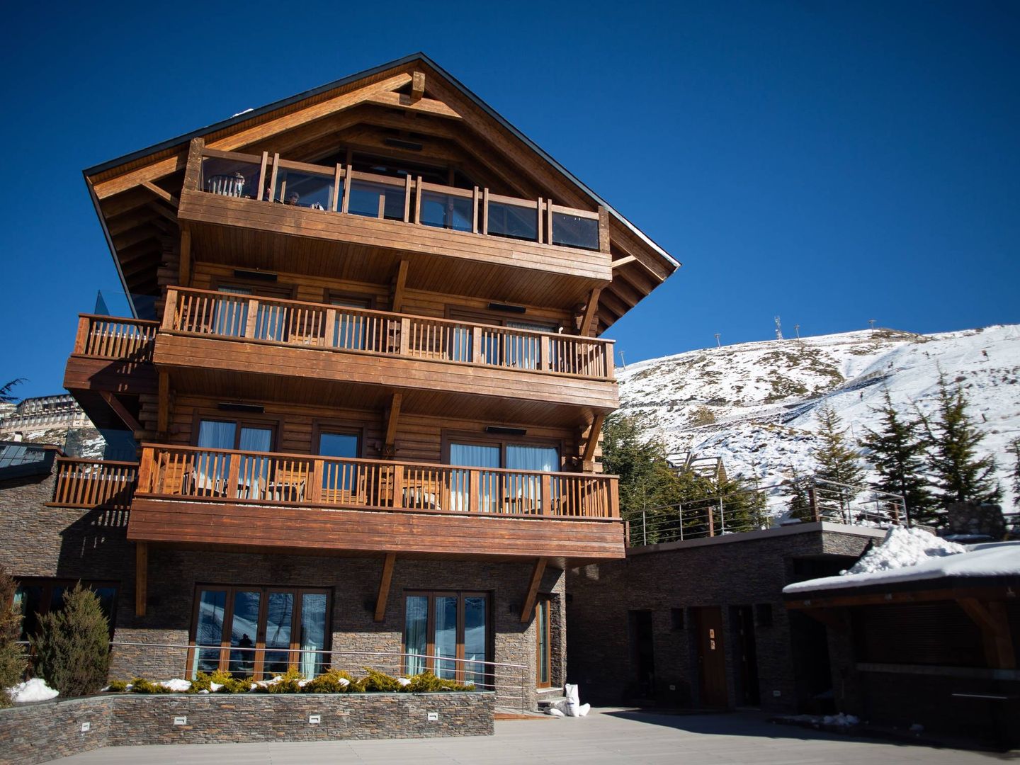 Hotel El Lodge de Sierra Nevada.