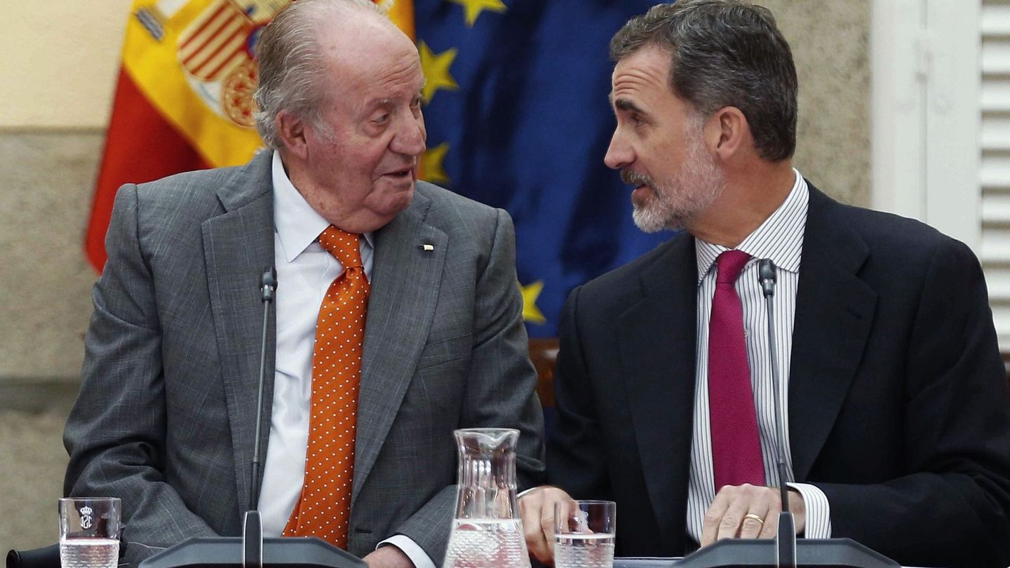Los reyes Juan Carlos y Felipe. (EFE)