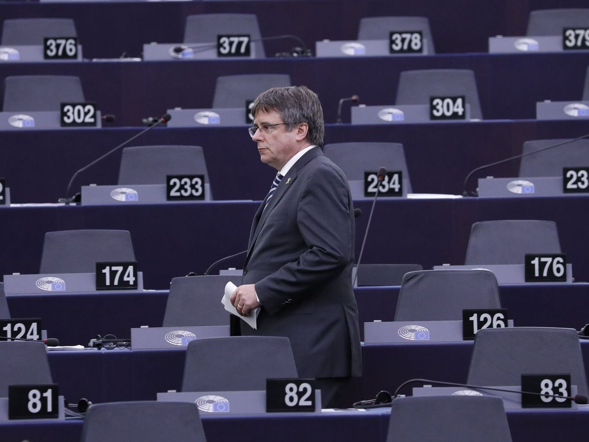 Foto: Carles Puigdemont en el Parlamento europeo. (EFE/EPA/Julen Warnand)