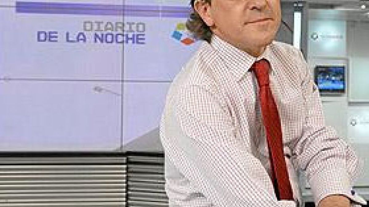 El PSOE denuncia el "estado" en el que Herman Tertsch presenta su informativo