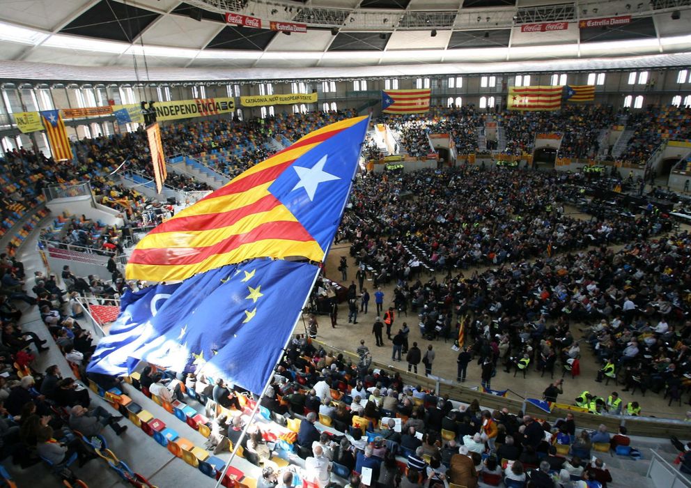 Foto: Imagen del acto público de la Asamblea Nacional Catalana celebrado el sábado en Tarragona. (EFE/Jaume Sellart)