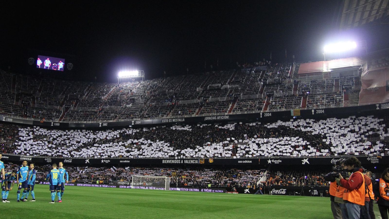 Foto: Las gradas de Mestalla, presumiblemente, no se llenarán en el regreso del Valencia a la Champions League 