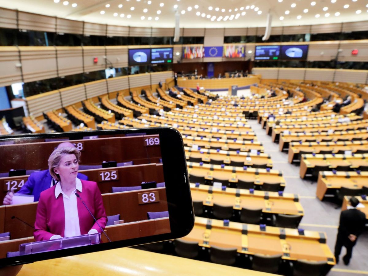 Foto: Una sesión del Parlamento Europeo en plena pandemia. (EFE)