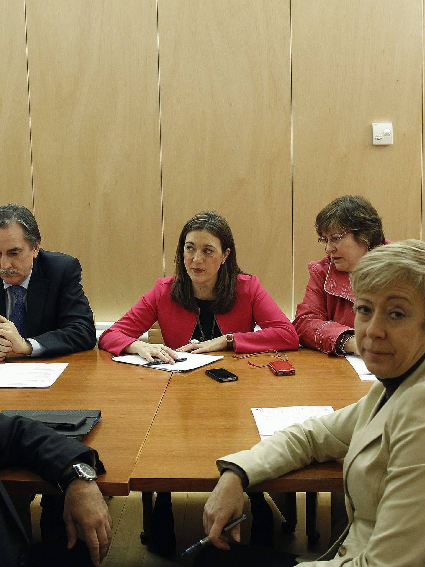 Carmen López, en diciembre de 2012 en el Congreso, cuando era secretaria confederal de Política Social de UGT. (EFE)