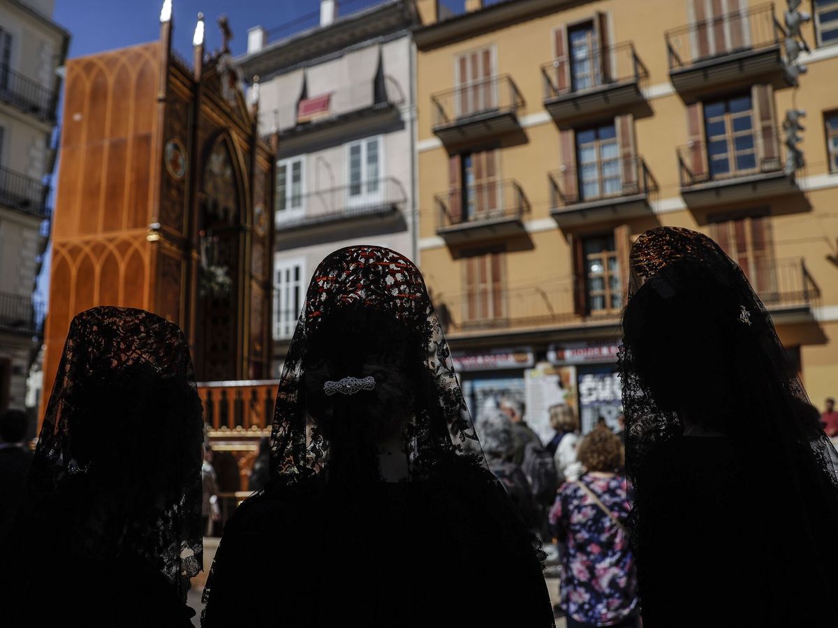 Foto: ¿Por qué San Vicente Ferrer se celebra solo en Valencia y no en el resto de España? (EFE / Manuel Bruque)