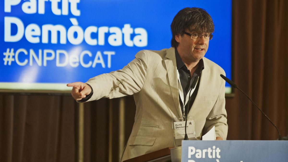 Puigdemont llama a Cataluña a movilizarse y el Gobierno le insta a que acuda al Congreso