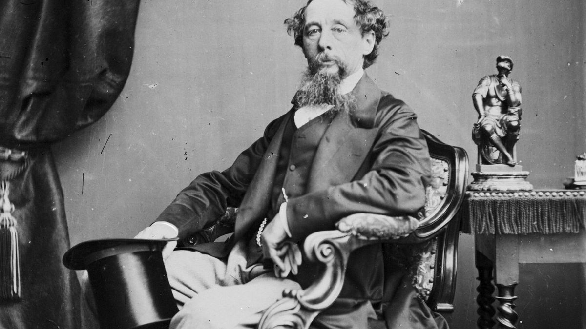 Charles Dickens ya se mofó de la cultura woke (escribió una 'Cenicienta' políticamente correcta) 