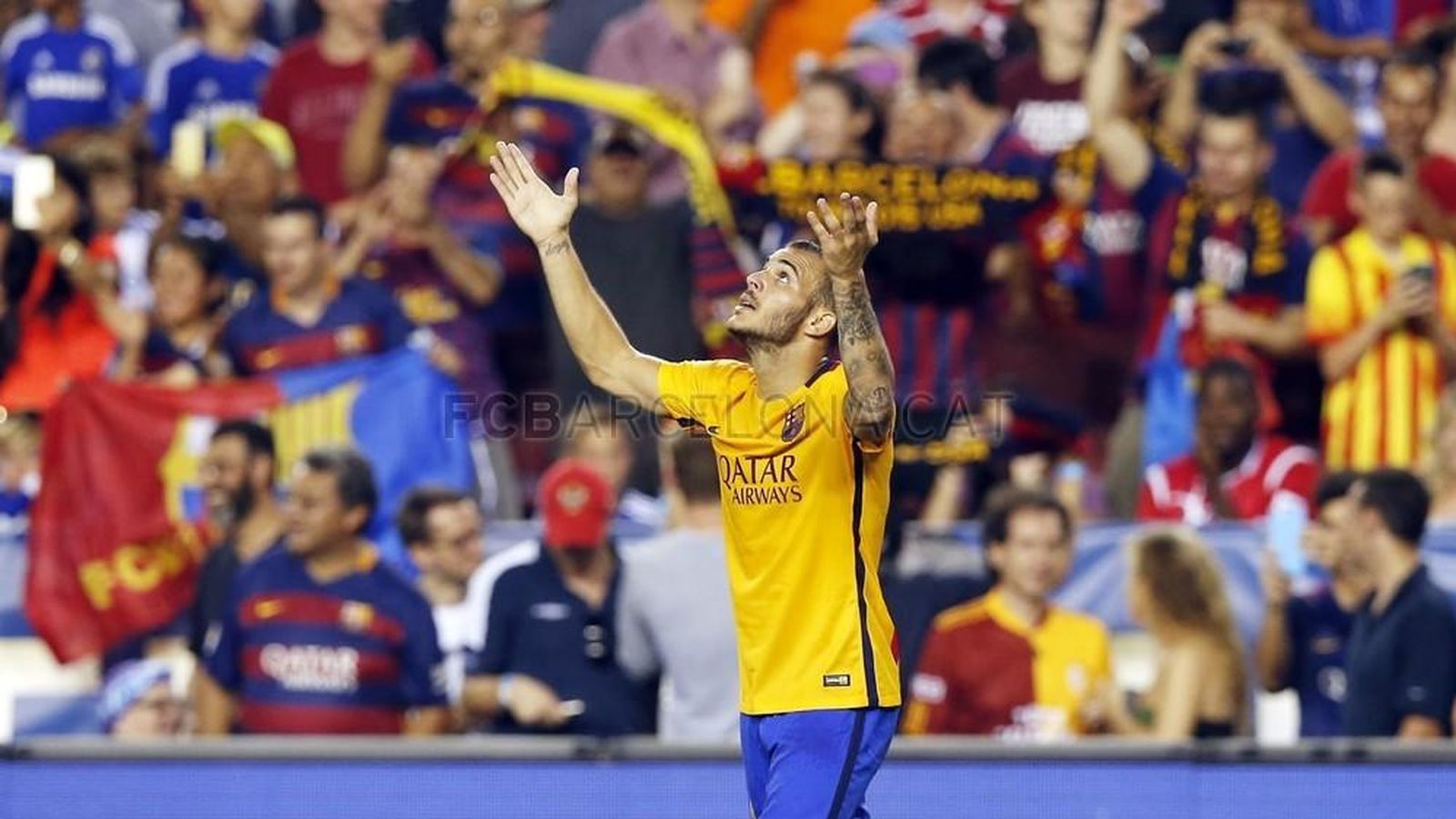 Foto: Sandro celebra su tanto con el Barcelona (Miguel Ruiz - FCB)