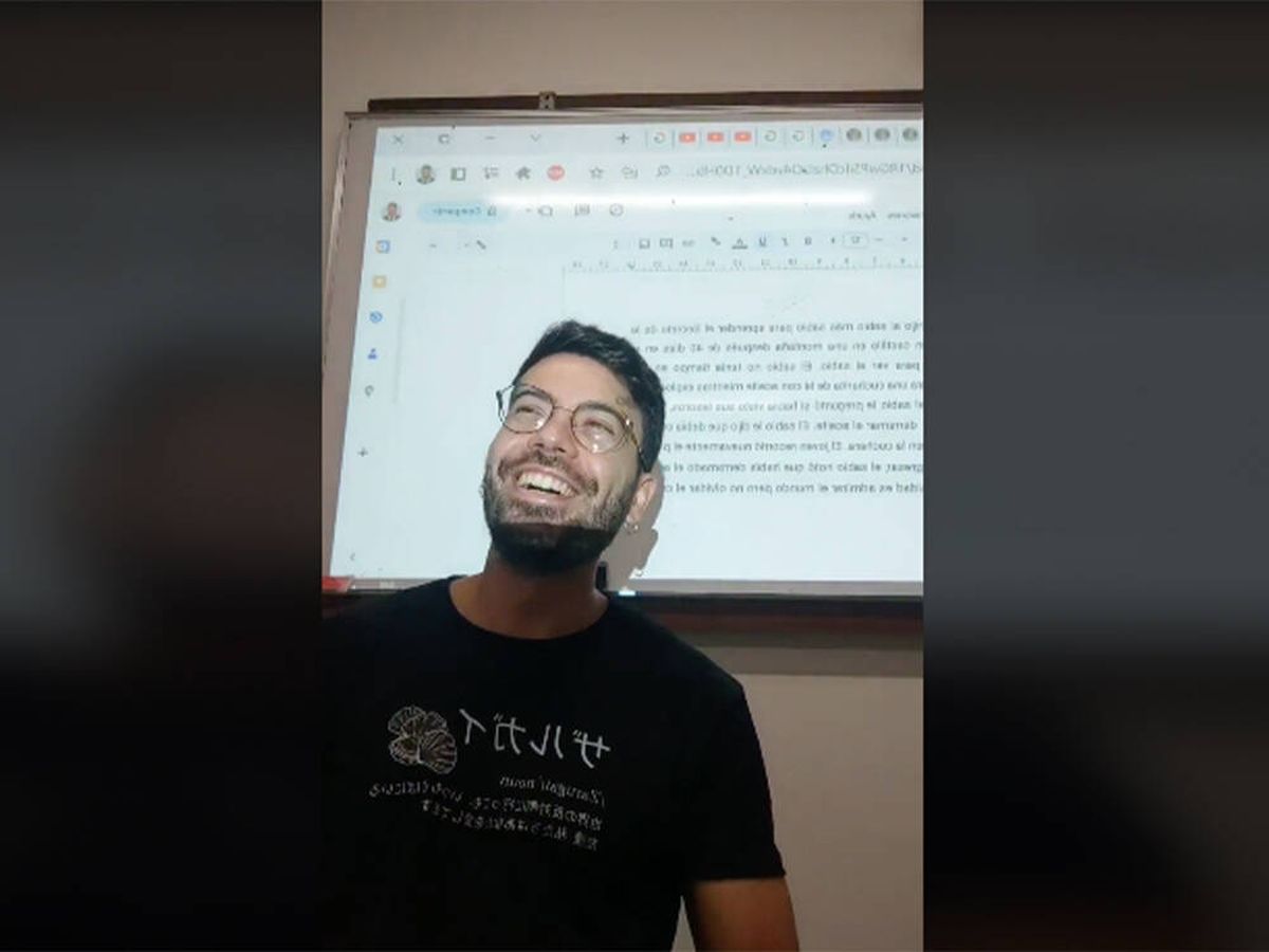 Foto: Un español que trabaja en Japón alucina con sus alumnos al preguntarles si creen que en España somos más felices (TikTok: @buenosdiasporcierto)