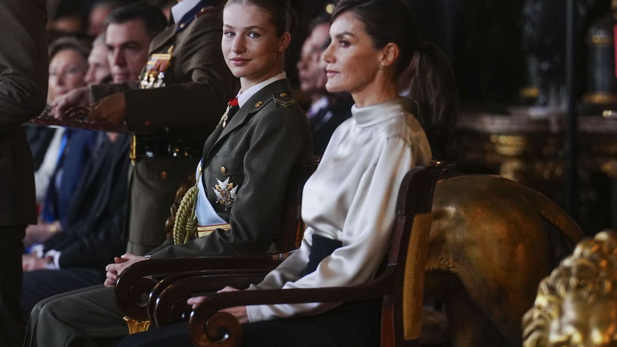 Este es el estilo que la reina Letizia y la princesa Leonor comparten a la hora de vestir