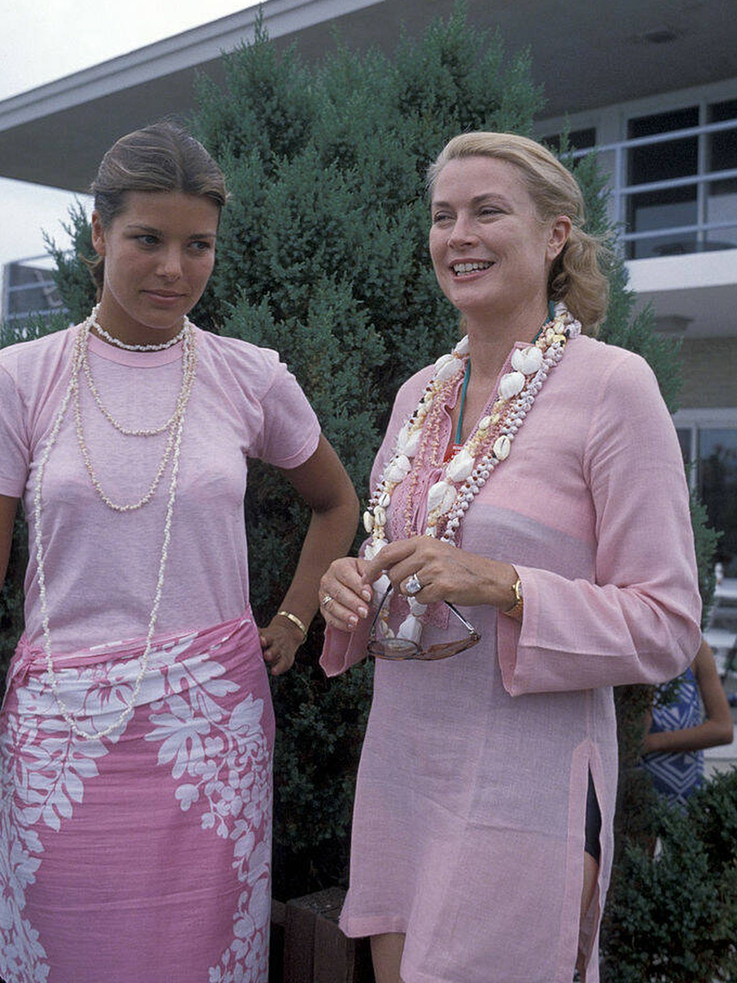 La princesa Carolina de Mónaco y Grace Kelly, en 1978. (Getty)