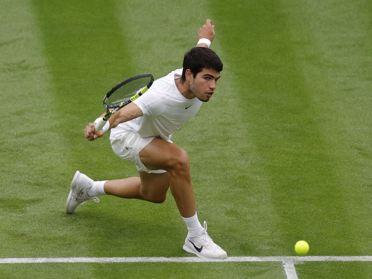 Foto: Alcaraz debutó a lo grande en Wimbledon. (Reuters/Andrew Couldridge)