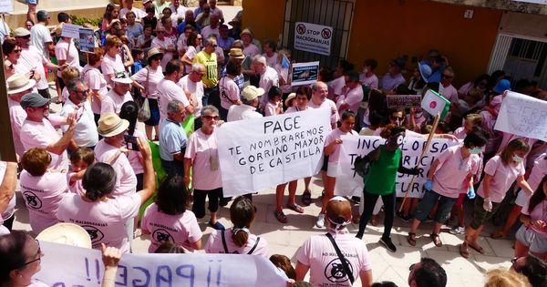 Foto: Manifestación en Villalba de la Sierra. (Pueblos Vivos)