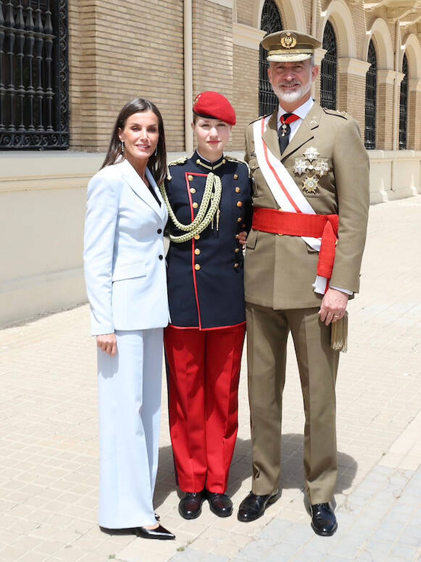 Los Reyes, con su hija Leonor. (Casa Real)