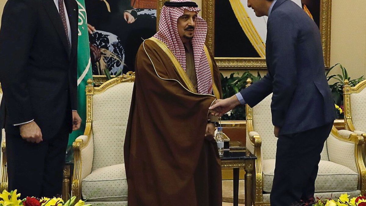 De la Serna transmitió en Arabia Saudí la garantía del Estado sobre el AVE a La Meca