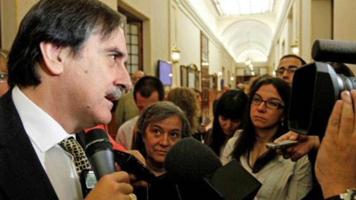 Valeriano Gómez afirma que el paro en España está en la "antesala" de su reducción