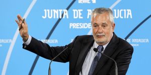 Griñán anunció otra Invercaria un día antes de que estallara el escándalo