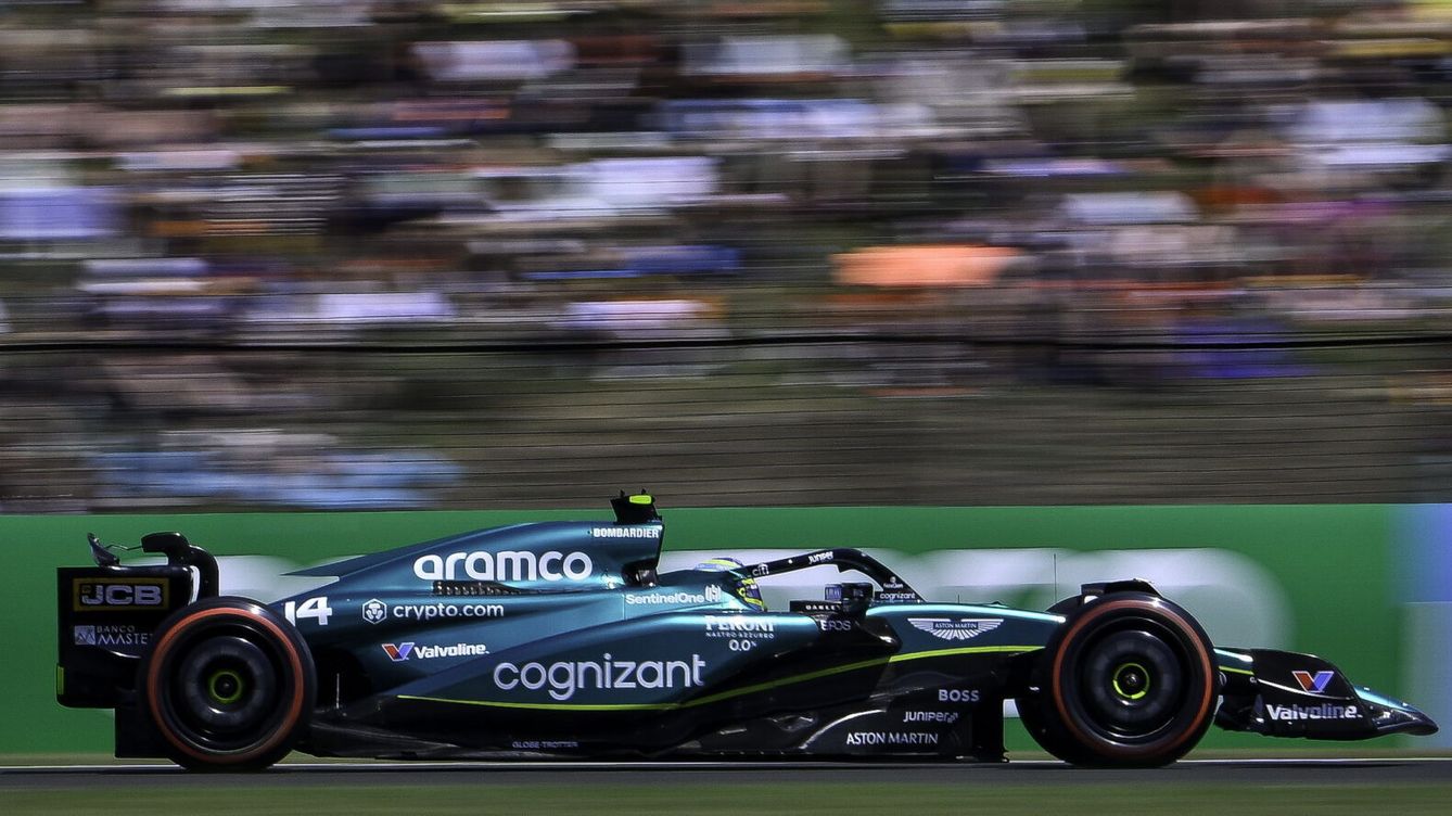 Foto: F1 hoy, en directo | Carrera de Fórmula 1 en el GP Hungría: resultados de Fernando Alonso y Sainz en vivo (EFE EPA Zsolt Czegledi)