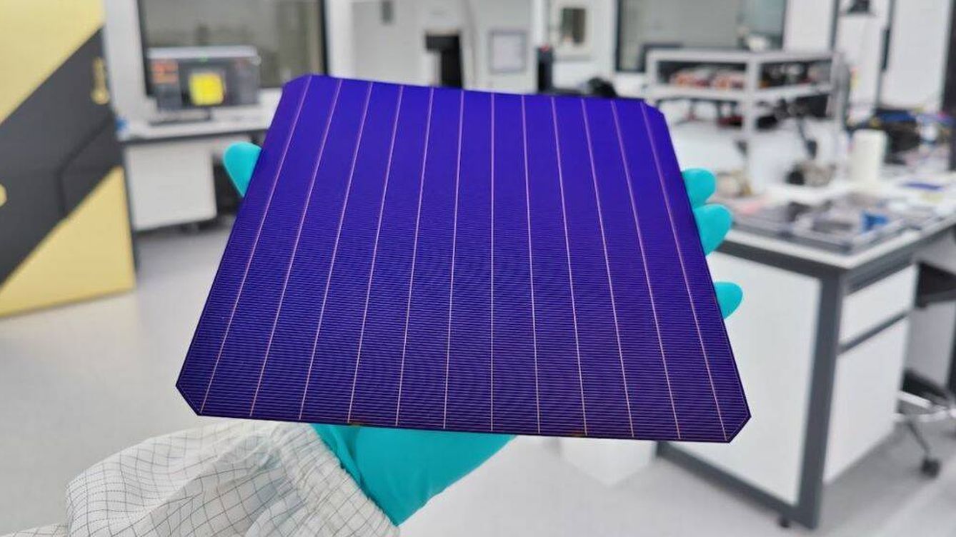 Foto: La placa solar comercial más efficiente del mundo. (SunDrive)