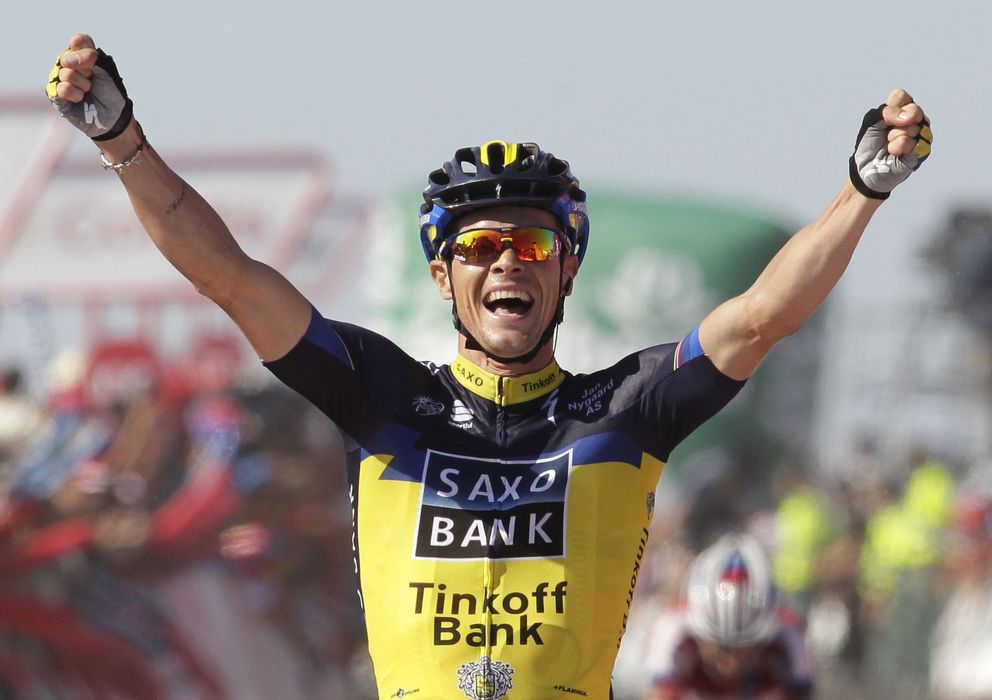 Foto: Roche celebra su victoria en la etapa (Reuters).