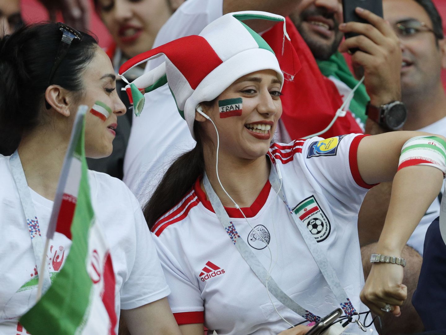 Las mujeres iraníes no pueden entrar a los estadios en su país. (EFE)