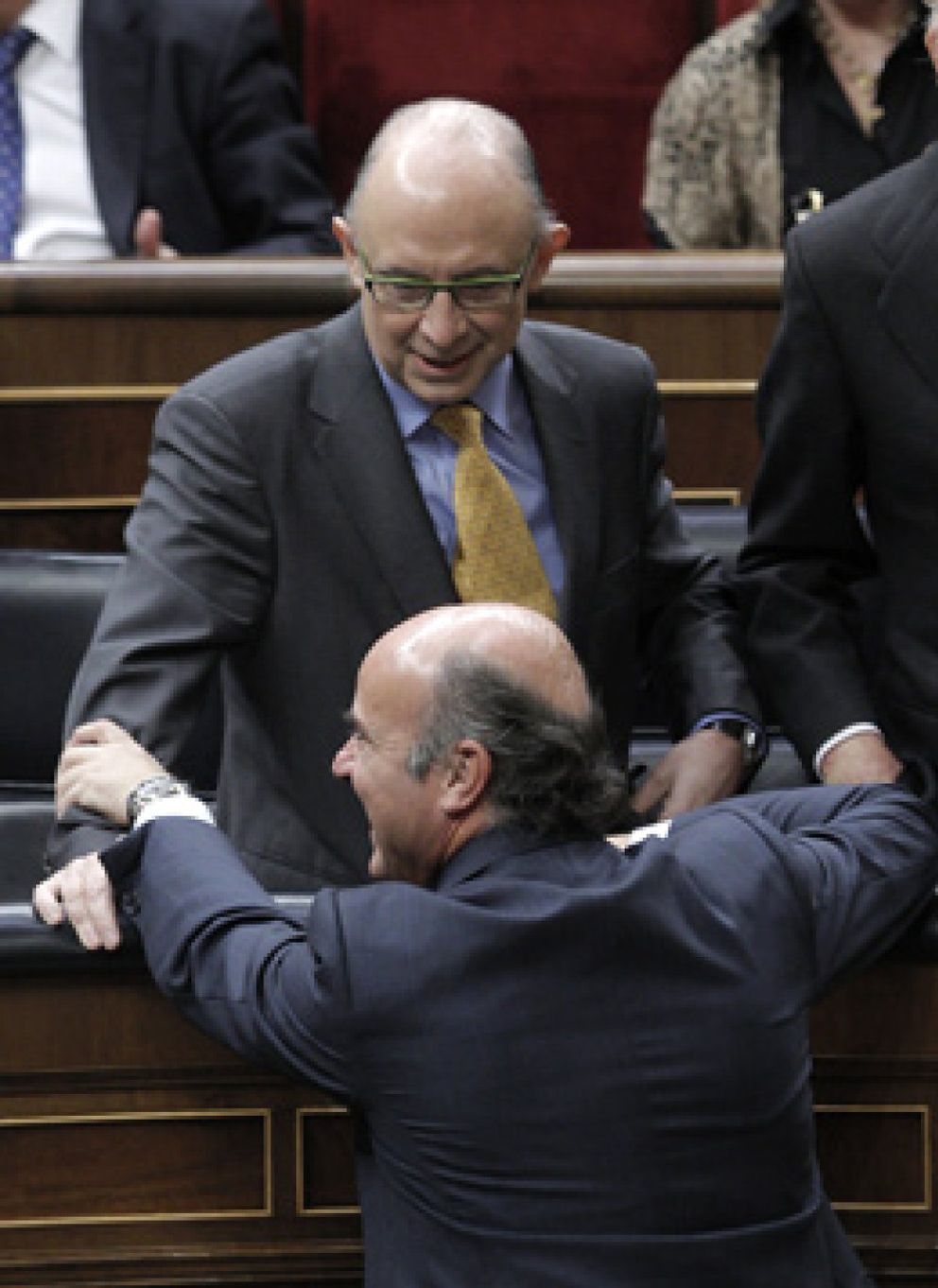 Foto: De Guindos choca con Montoro y se ve obligado a rectificar el recorte del gasto