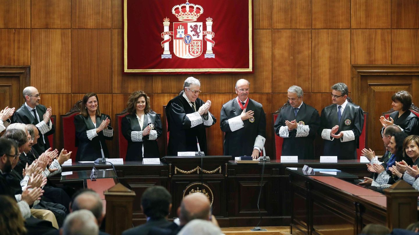 El magistrado José Ignacio Pérez Villamil, último en recibir la Cruz Distinguida de Primera Clase de la Orden de San Raimundo de Peñafort concedida por el Ministerio de Justicia (EFE)