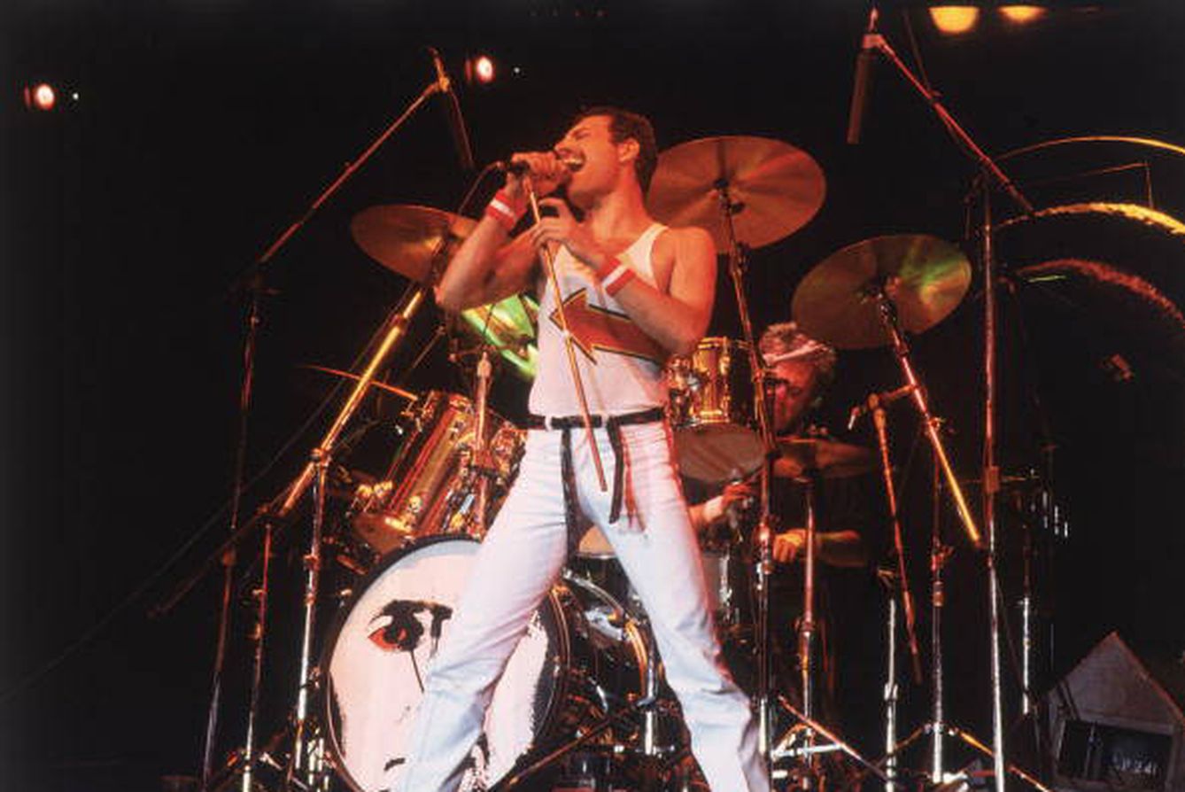 Freddy Mercury en una de sus actuaciones con Queen (Getty Images).