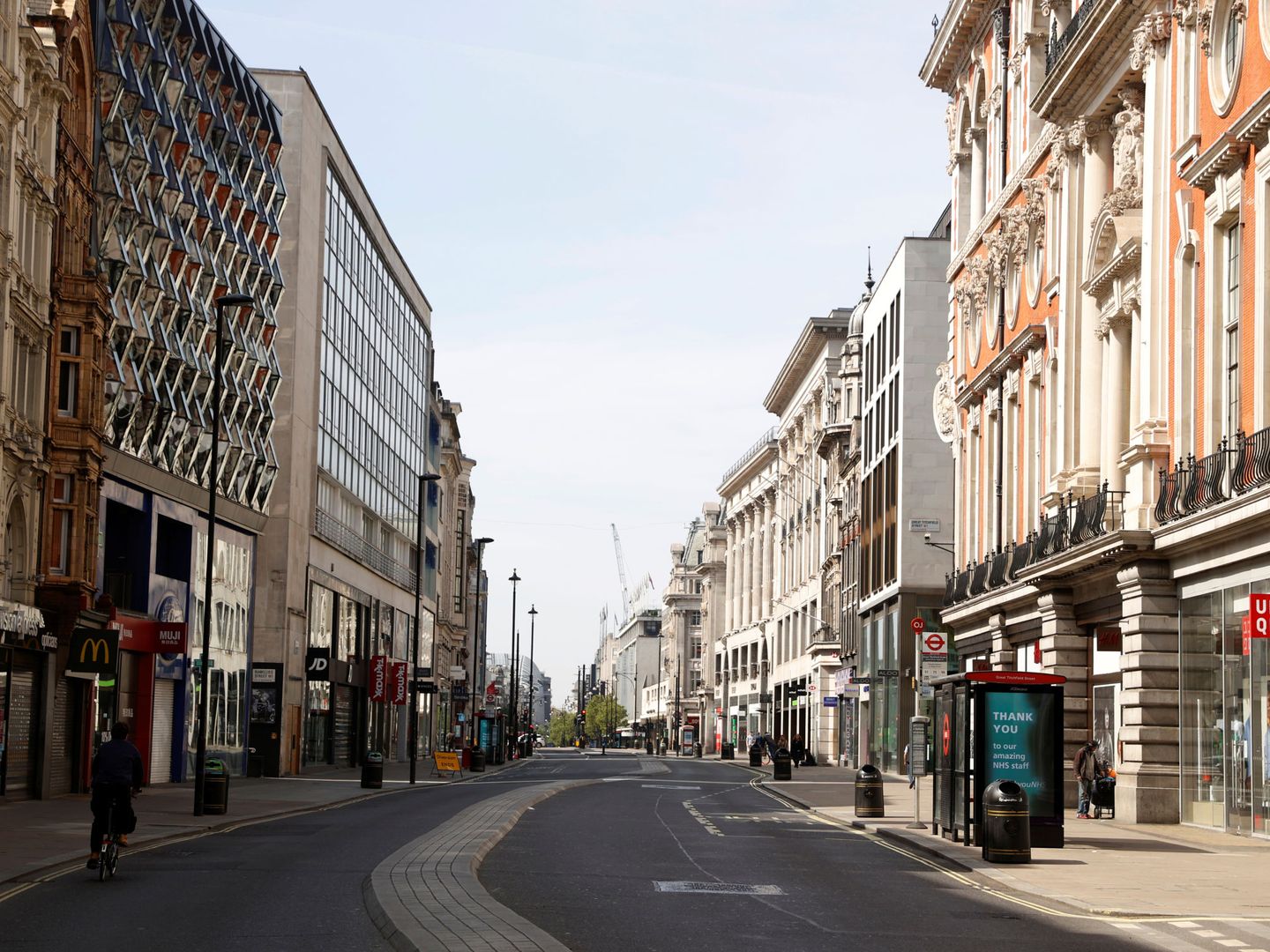 Calles desiertas en el centro de Londres. (Reuters)