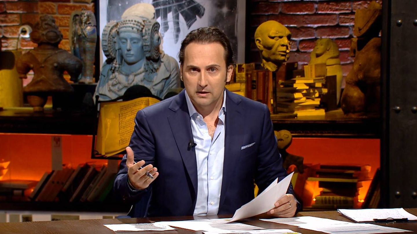 Iker Jiménez, presentador de 'Informe Covid'. (Mediaset)