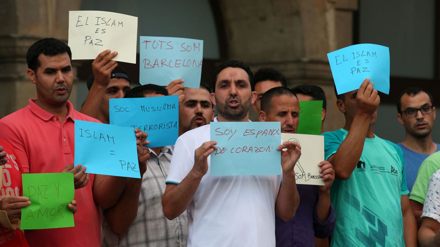 Comunidad musulmana protesta en Ripoll (REUTERS)